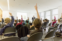 KinderUni Kinder zu Besuch bei beim EDG