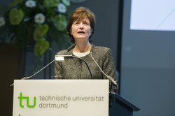 Prorektorin Forschung Prof. Gabriele Sadowski Prorektorin Forschung Prof. Gabriele Sadowski