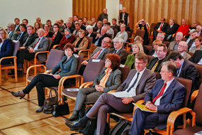 Teilnehmerinnen und Teilnehmer des Forums